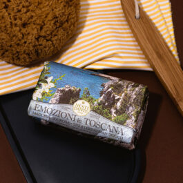 Sabonete em Barra Emozione in Toscana Macchia Odorosa Mediterranea Touch 250 gr